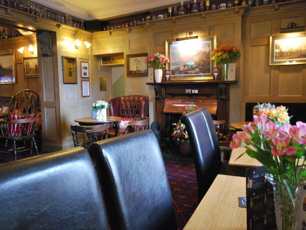 The Cross Keys Apartment Milnthorpe Bagian luar foto