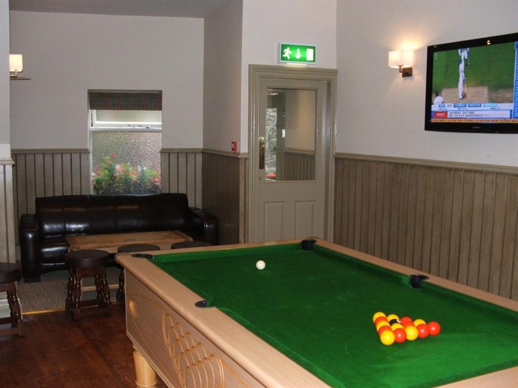 The Cross Keys Apartment Milnthorpe Bagian luar foto